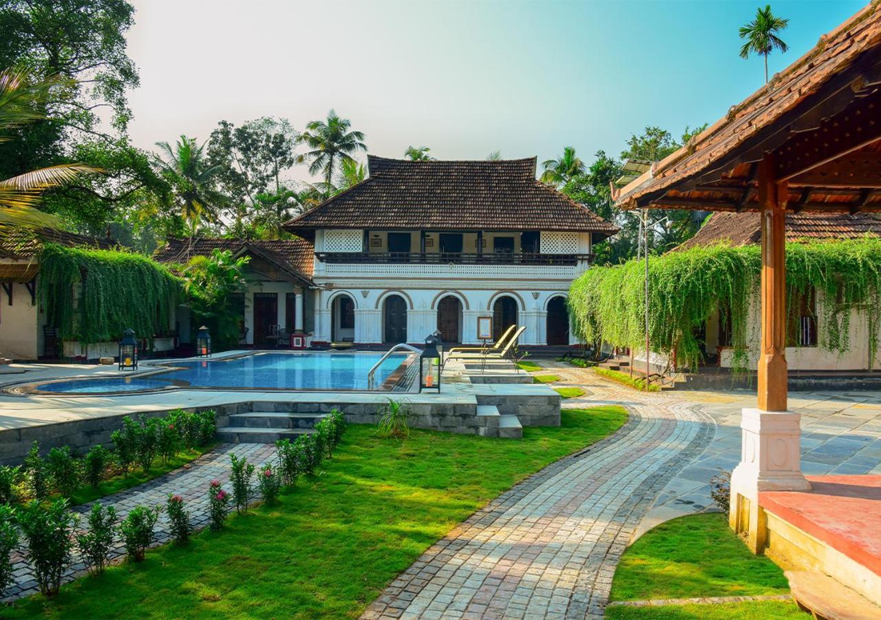 Kumarakom Tharavadu - A Heritage Hotel, Кумараком Экстерьер фото